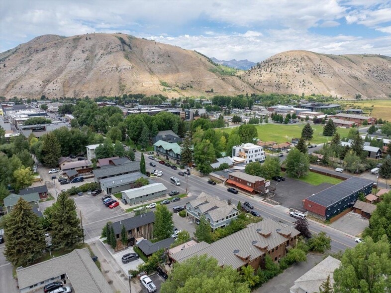 More Photos Of 320 E Broadway Ave, Jackson Office Residential For Sale