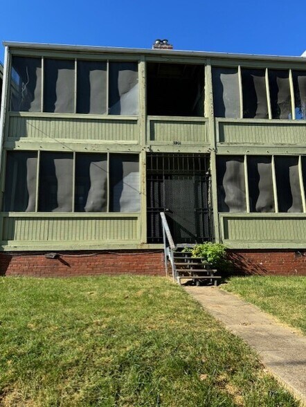 More Photos Of , Washington Multifamily For Sale