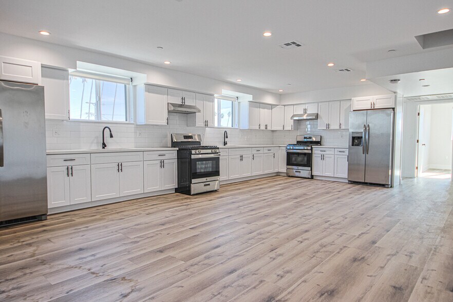 More Photos Of , Los Angeles Multifamily For Sale