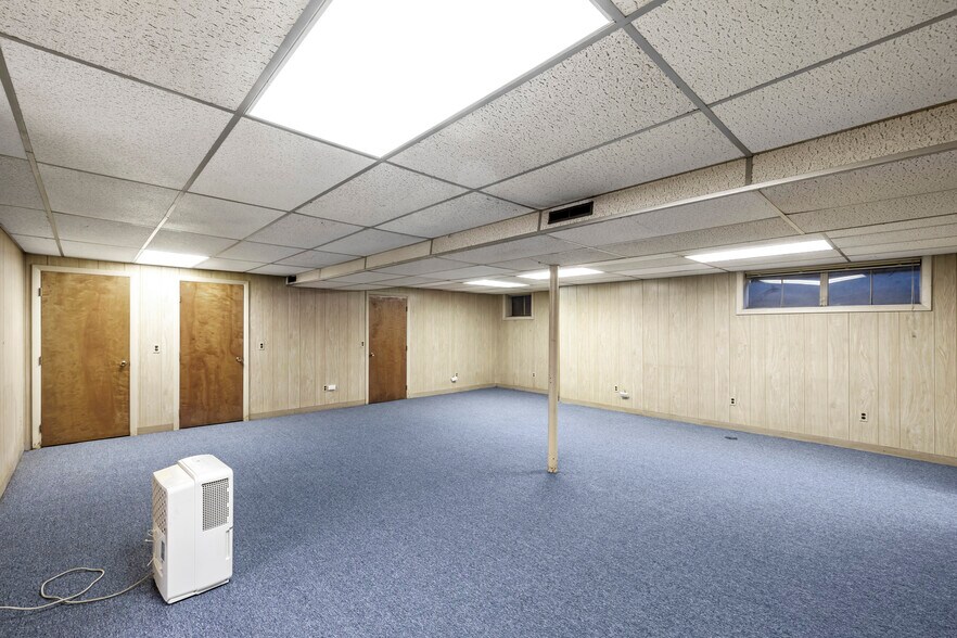 More Photos Of 125 High St, Taunton Office For Sale