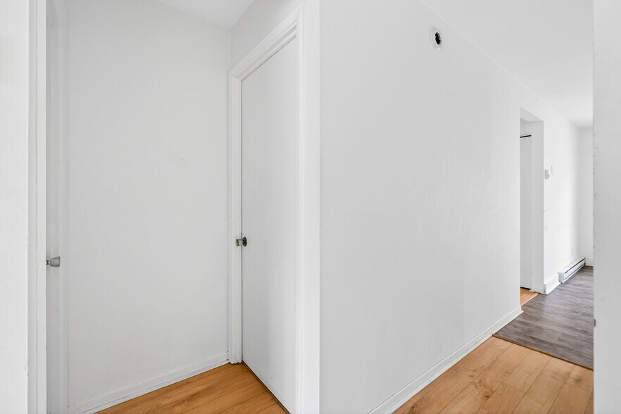 More Photos Of 195 Rue Wilson, Sherbrooke Apartments For Sale