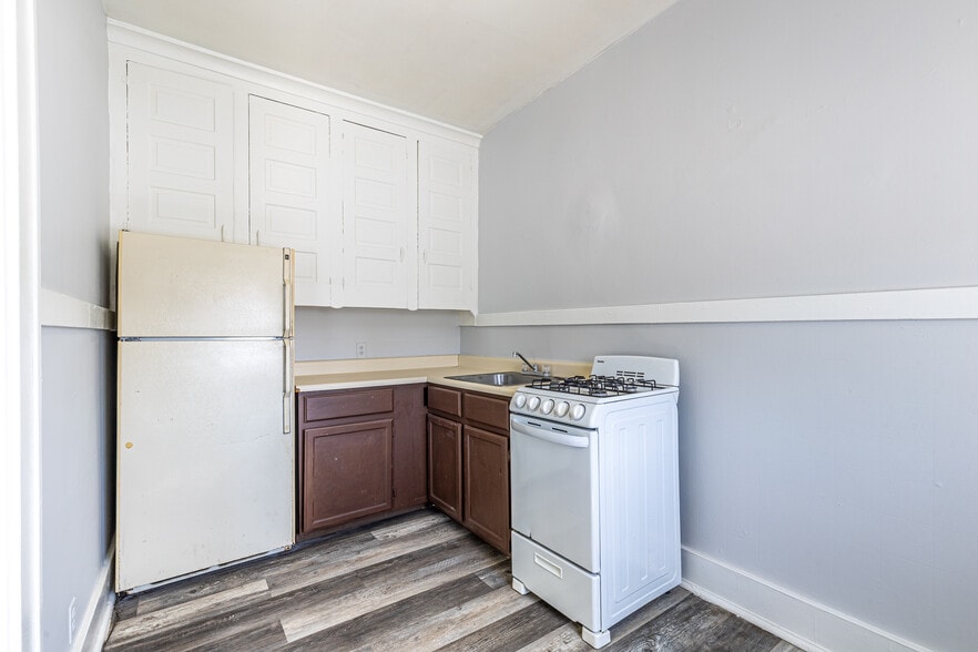 More Photos Of 312 Lake Ave, Rochester Apartments For Sale