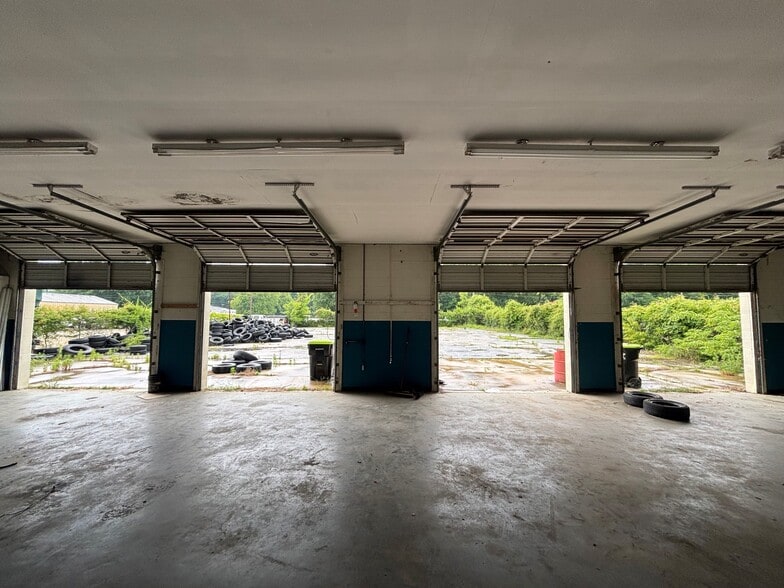 More Photos Of 311 E Main St, Whiteville Industrial For Sale