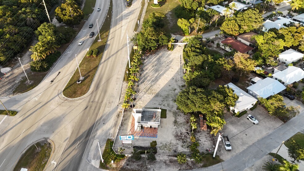 More Photos Of 106309 Overseas Hwy, Key Largo Auto Dealership For Lease