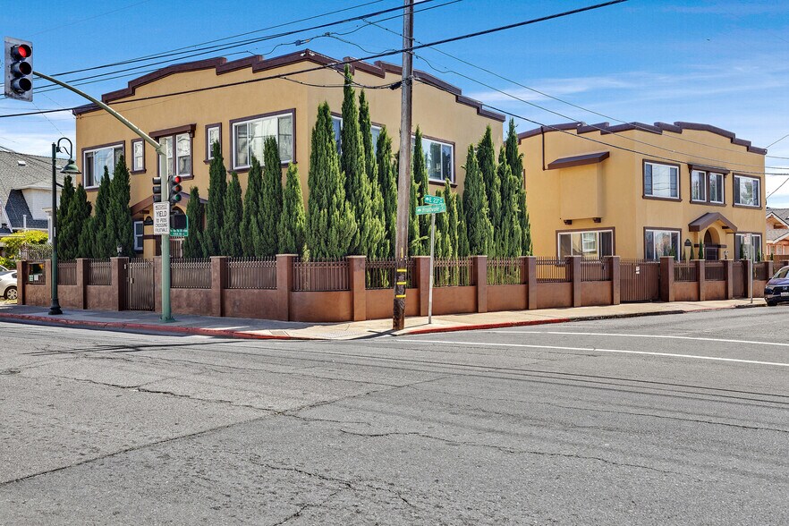 More Photos Of 2300-2306 Fruitvale Ave, Oakland Apartments For Sale