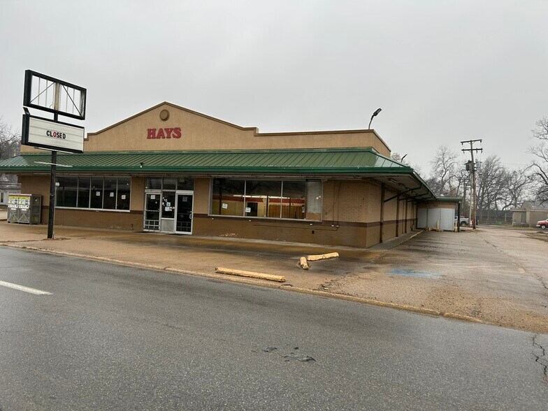 More Photos Of 115 Falls Blvd S, Wynne General Retail For Sale