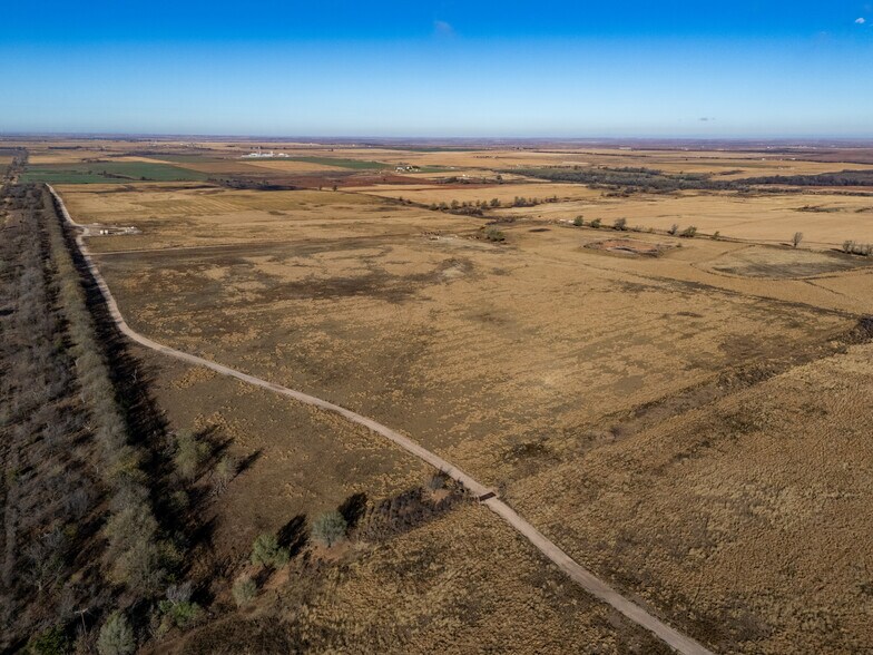 Primary Photo Of FM 1046 & CR 23, Briscoe Land For Sale