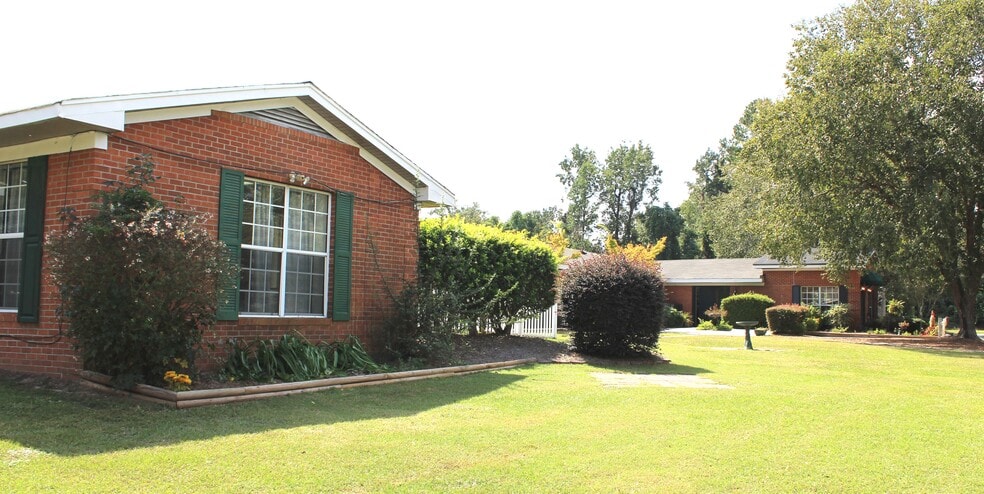 More Photos Of 329 Cooper St, Kenansville Assisted Living For Sale