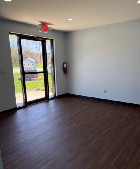 More Photos Of 335 N Main St, Springboro Medical For Lease
