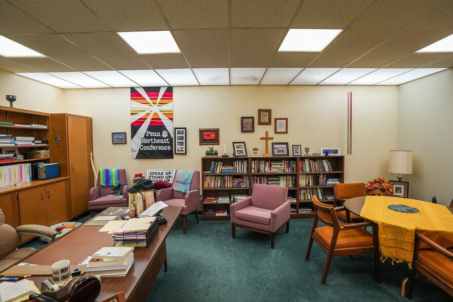 More Photos Of 431 Delaware Ave, Palmerton Office For Sale