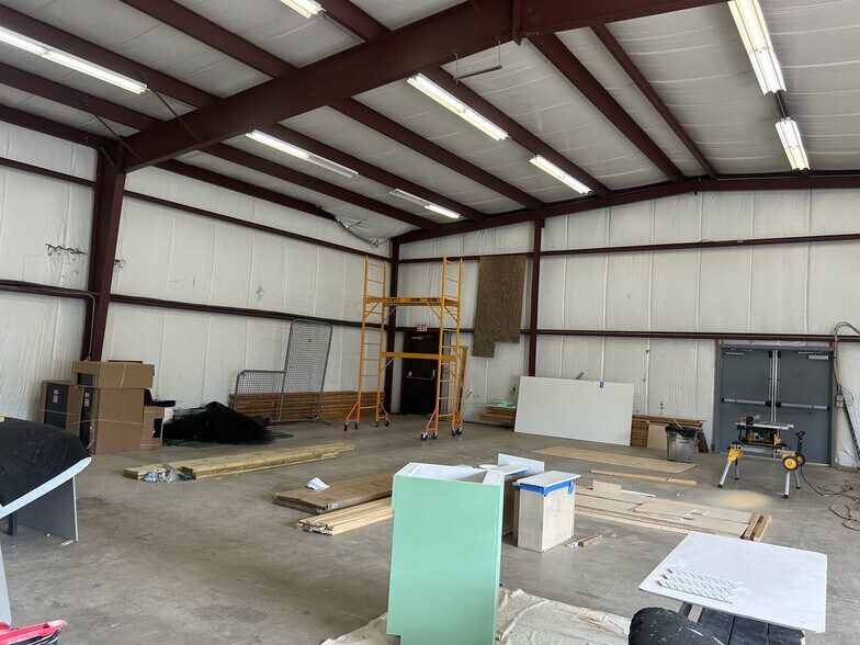 More Photos Of 205 Fleming St, Williamsport Self Storage For Lease