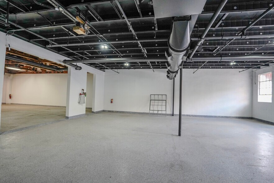 More Photos Of 2640-2646 SW 28th Ln, Miami Manufacturing For Sale