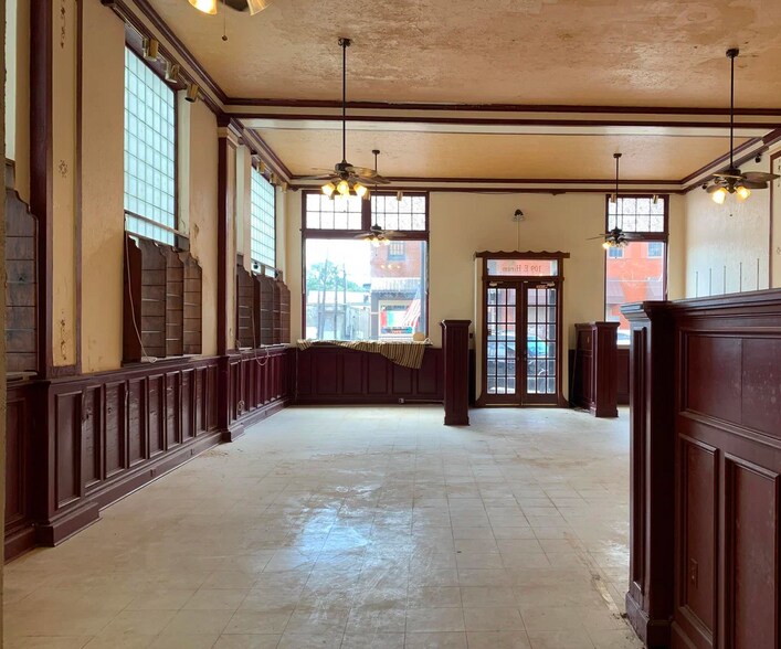 More Photos Of 109 E Hiram St, Atlanta General Retail For Sale