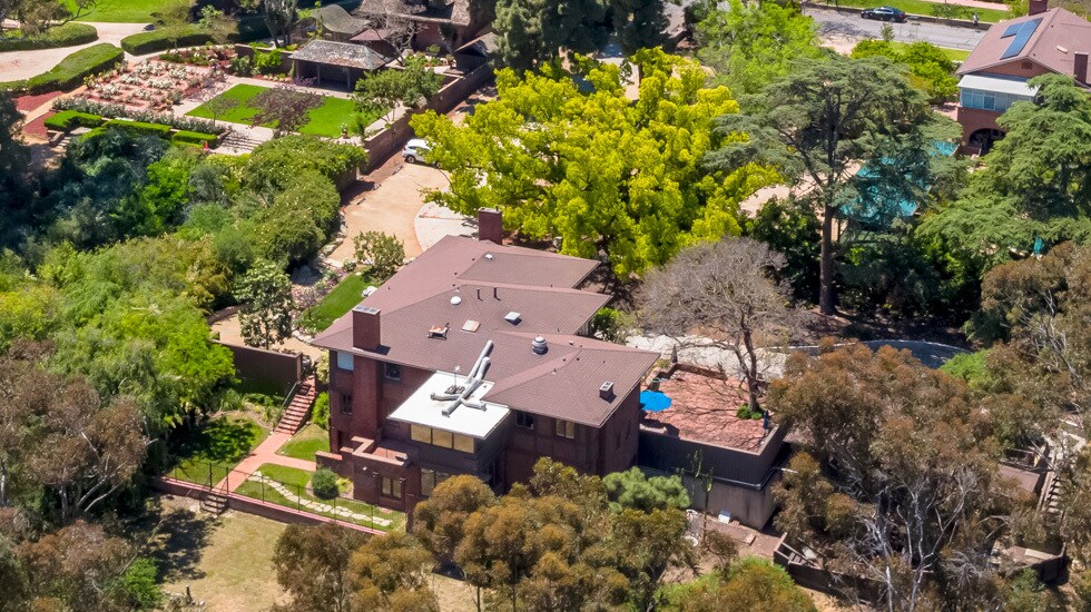 More Photos Of 3565 7th Ave, San Diego Office Residential For Lease