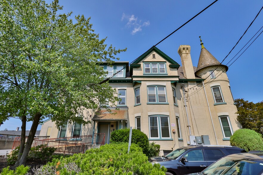 More Photos Of 541 Seneca St, Fountain Hill Healthcare For Sale