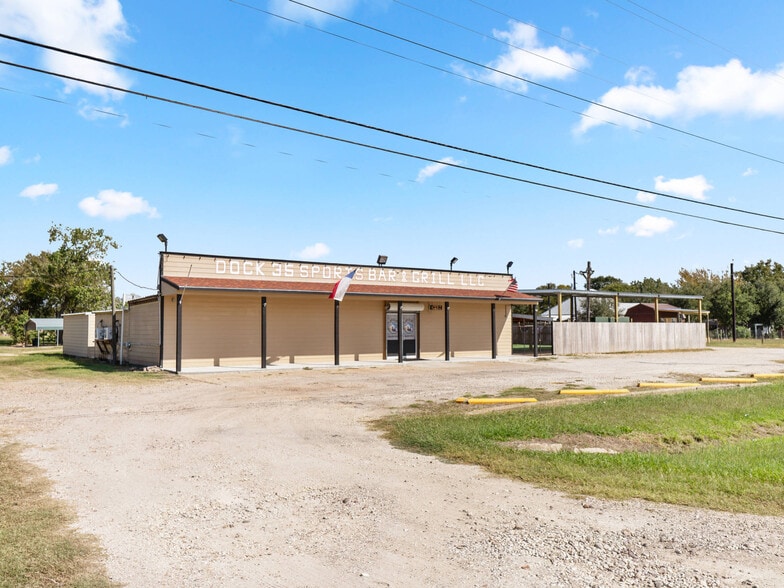 More Photos Of 1520 Henderson Avenue, Palacios Theater Concert Hall For Sale