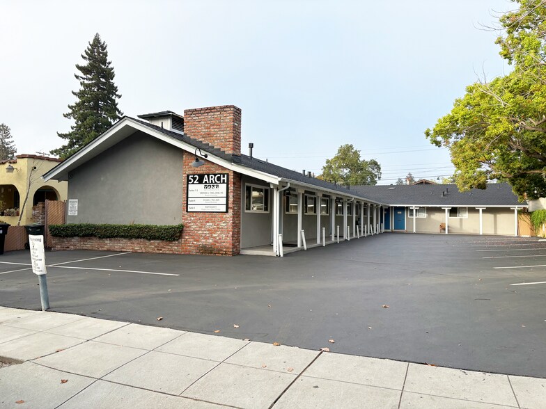 More Photos Of 52 Arch St, Redwood City Medical For Lease