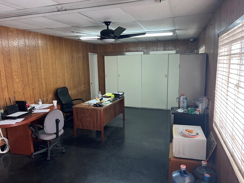 More Photos Of 2115 Seaman Ave, South El Monte Warehouse For Sale