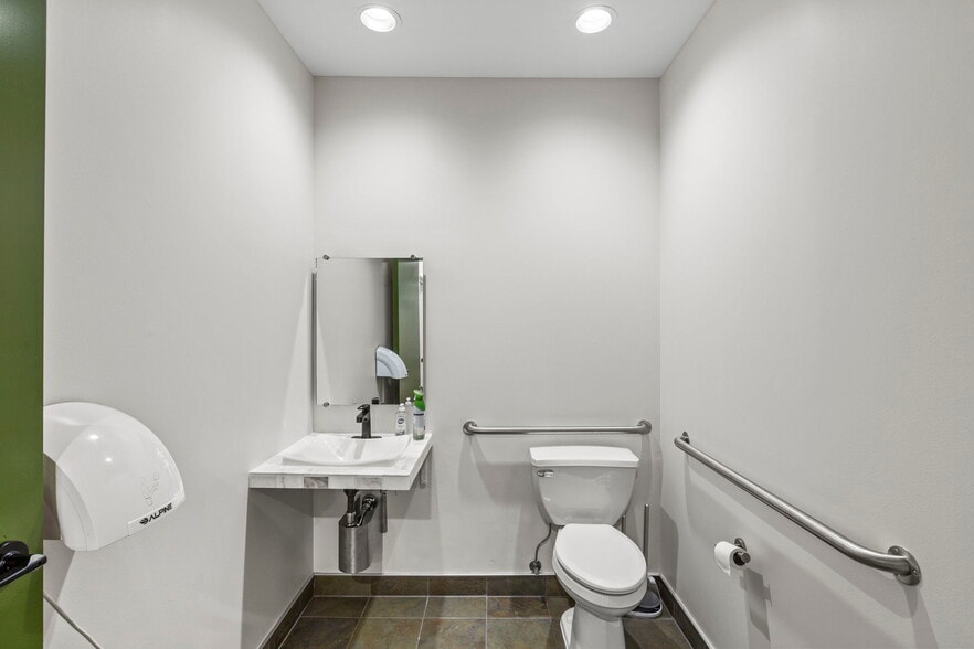 More Photos Of 14203 Park Center Dr, Laurel Office For Sale