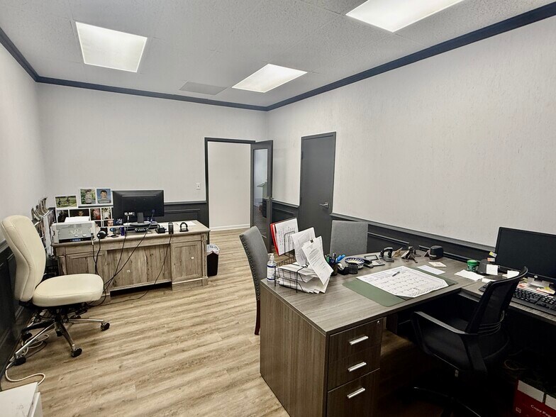 More Photos Of 1155 Hightower Trl, Atlanta Medical For Sale