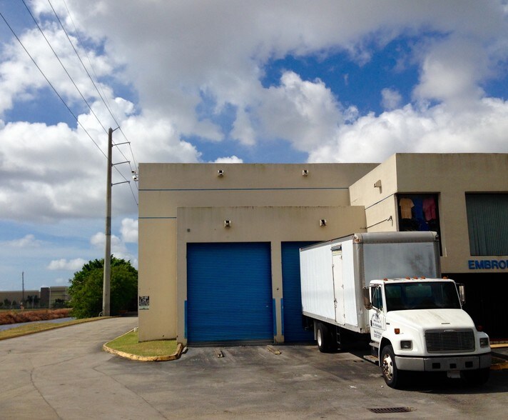 More Photos Of 6900-6914 NW 50th St, Miami Warehouse For Lease