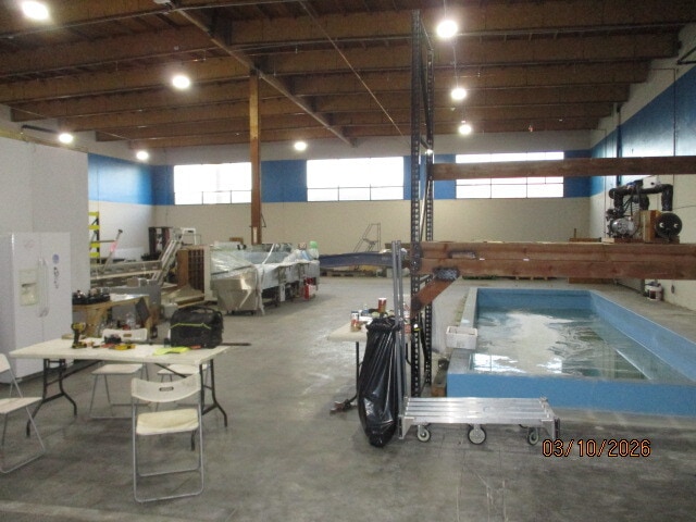 More Photos Of 2685 E Leland Rd, Pittsburg Freestanding For Sale