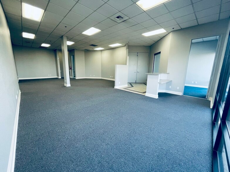 More Photos Of 1750 California Ave, Corona Unknown For Lease