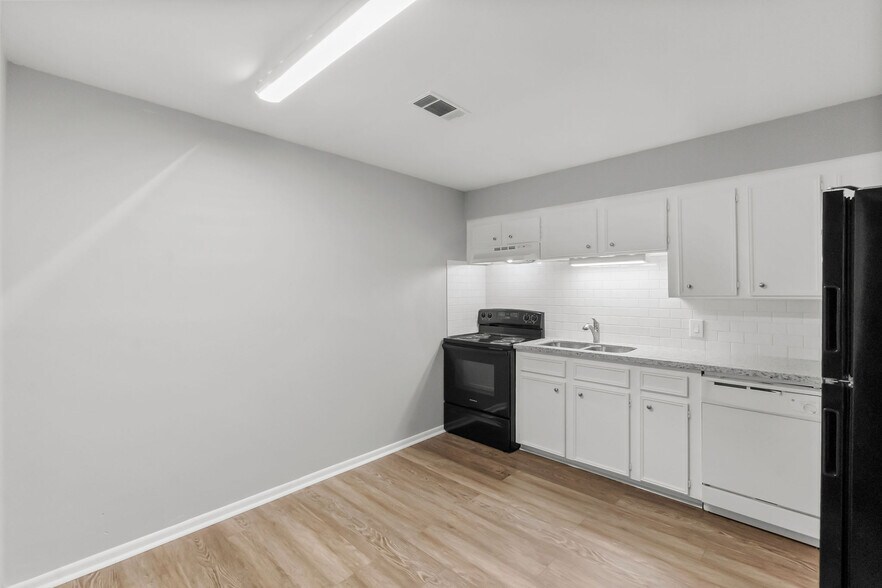 More Photos Of , Cleveland Multifamily For Sale