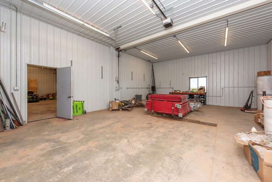 More Photos Of 13603 38th St SW, Belfield Flex For Lease