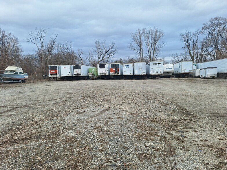 More Photos Of 4810 173rd St, Country Club Hills Land For Lease