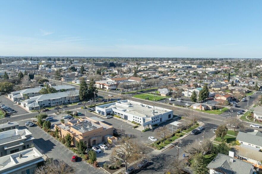 More Photos Of 400 E Orangeburg Ave, Modesto Medical For Sale