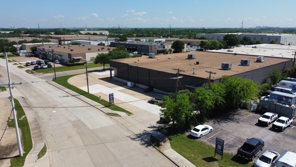 More Photos Of 3400 Royalty Row, Irving Distribution For Sale
