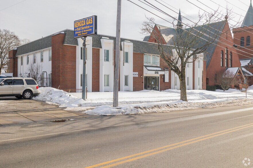More Photos Of 25 Kenoza Ave, Haverhill Office For Lease