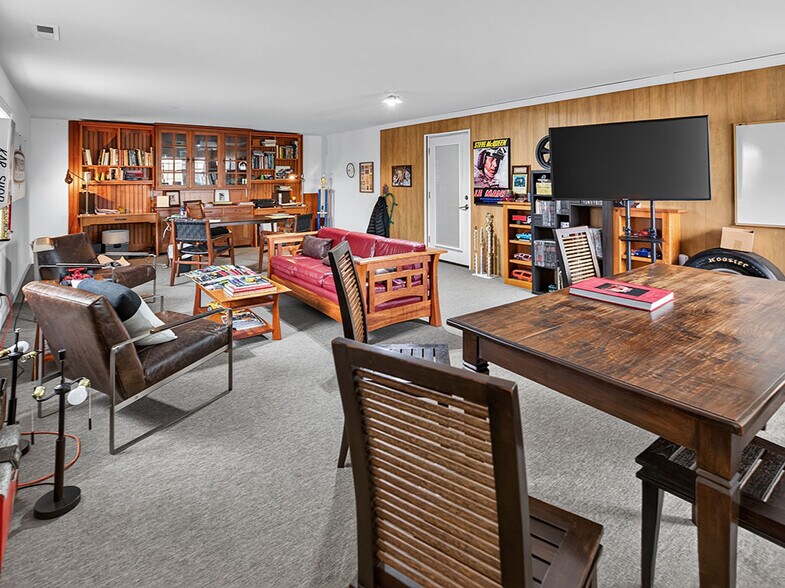More Photos Of 17593 Nassau Commons Blvd, Lewes Flex For Sale