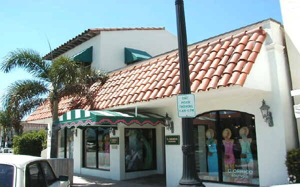 More Photos Of 336 S County Rd, Palm Beach Restaurant For Lease