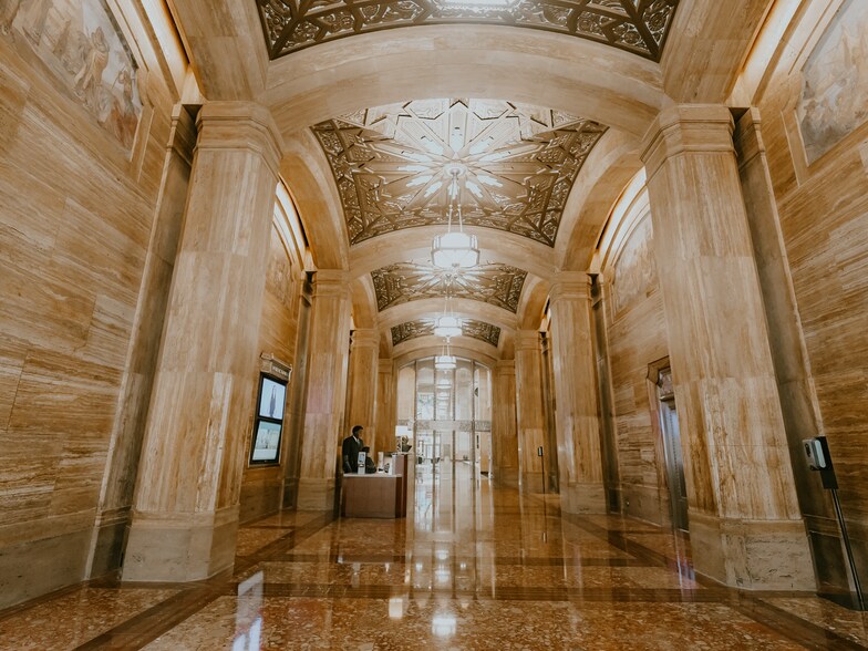 More Photos Of 712 Main St, Houston Office For Lease