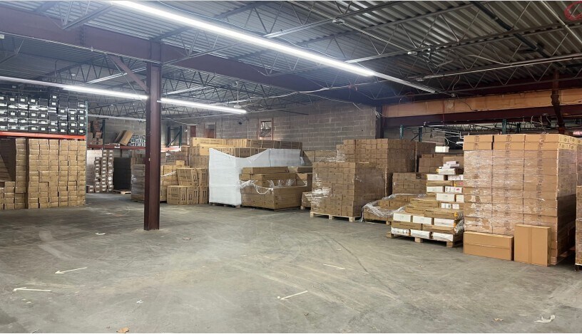 More Photos Of 7 Industrial Blvd, Medford Warehouse For Sale