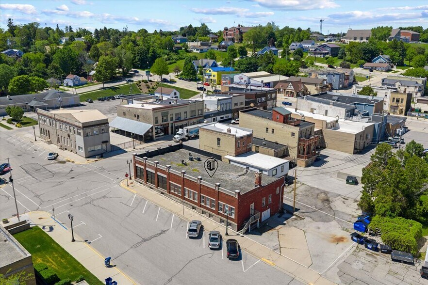More Photos Of 203 Ellis St, Kewaunee Office For Sale