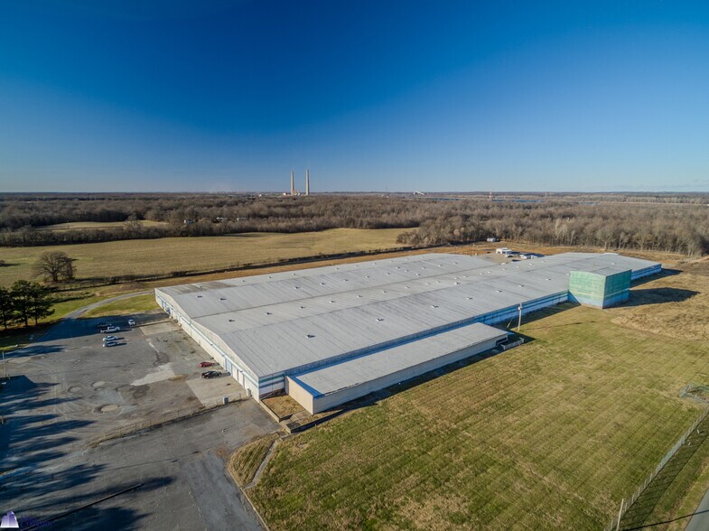 More Photos Of 7845 Carneal Rd, West Paducah Warehouse For Lease