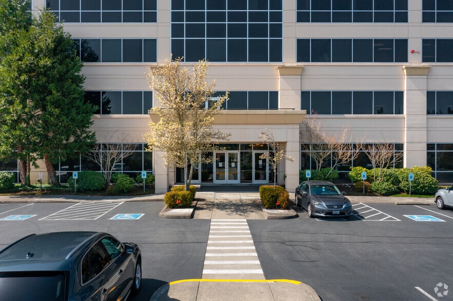 More Photos Of 32001 32nd Ave S, Federal Way Office For Lease