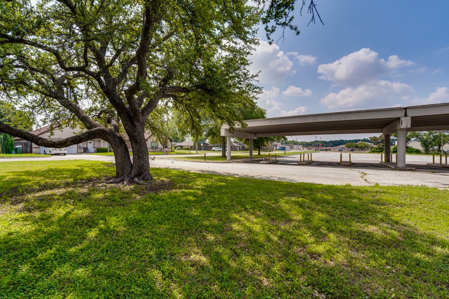 More Photos Of 1100 Milby Rd, Arlington Land For Sale