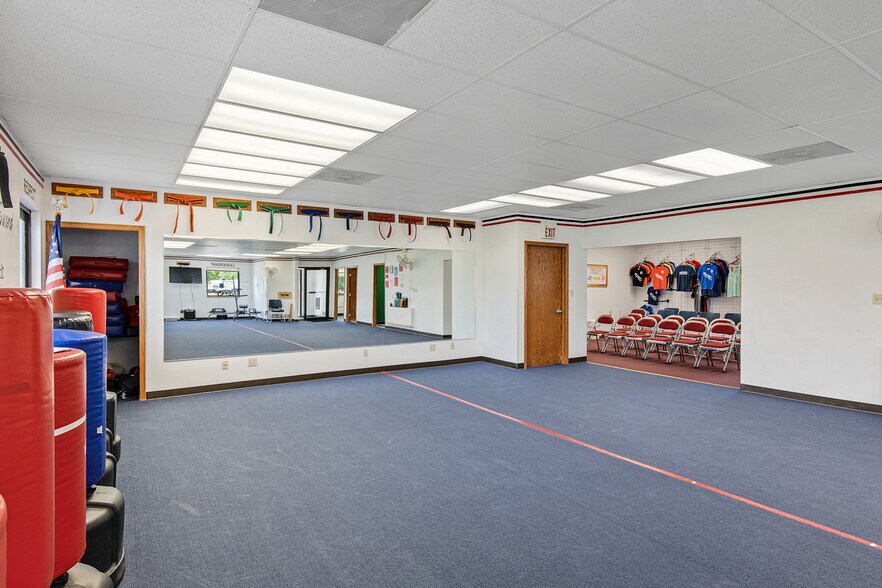 More Photos Of 2270 Salscheider Ct, Howard Warehouse For Sale