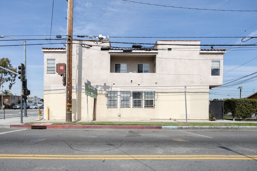More Photos Of 9124 S Broadway, Los Angeles Apartments For Sale