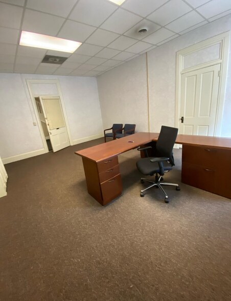 More Photos Of 43-47 N Sandusky St, Delaware Storefront Retail Office For Lease