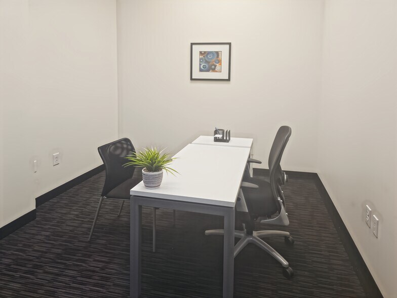 More Photos Of 1350 Scenic Hwy N, Snellville Coworking Space