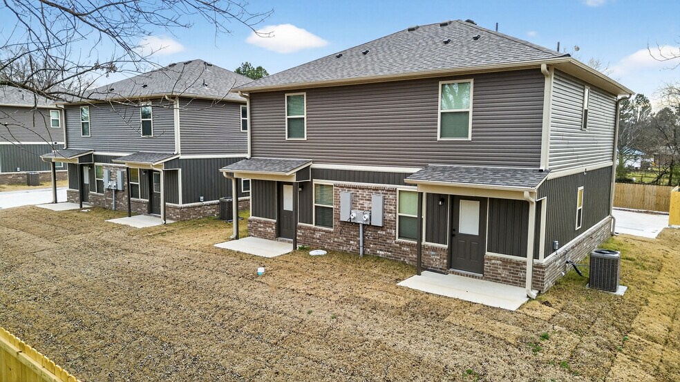 More Photos Of 7816 Texas Rd, Fort Smith Apartments For Sale