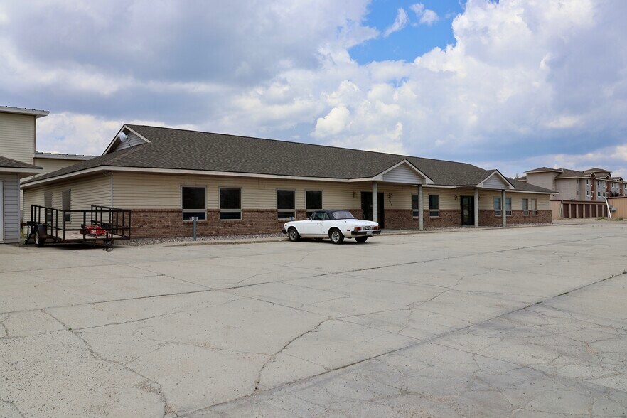 More Photos Of 120 Cole Ave, Pinedale Office For Sale