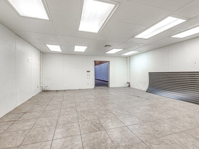 More Photos Of 1141 SE Grand Blvd, Oklahoma City Unknown For Lease