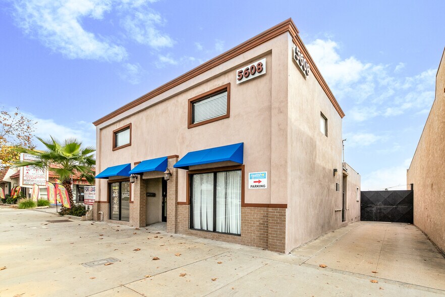 More Photos Of 5604-5608 Rosemead Blvd, Temple City Storefront Retail Residential For Sale