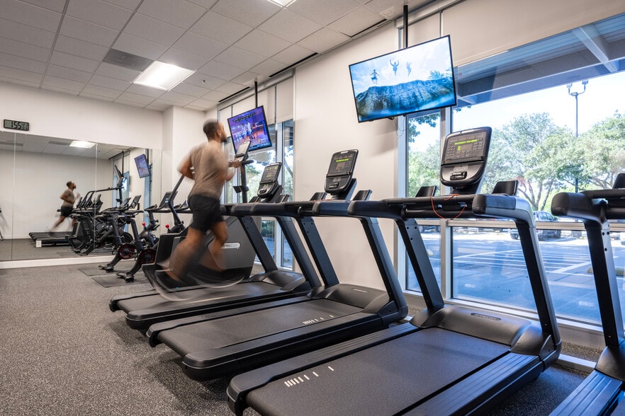 More Photos Of 6363 N State Highway 161, Irving Office For Lease